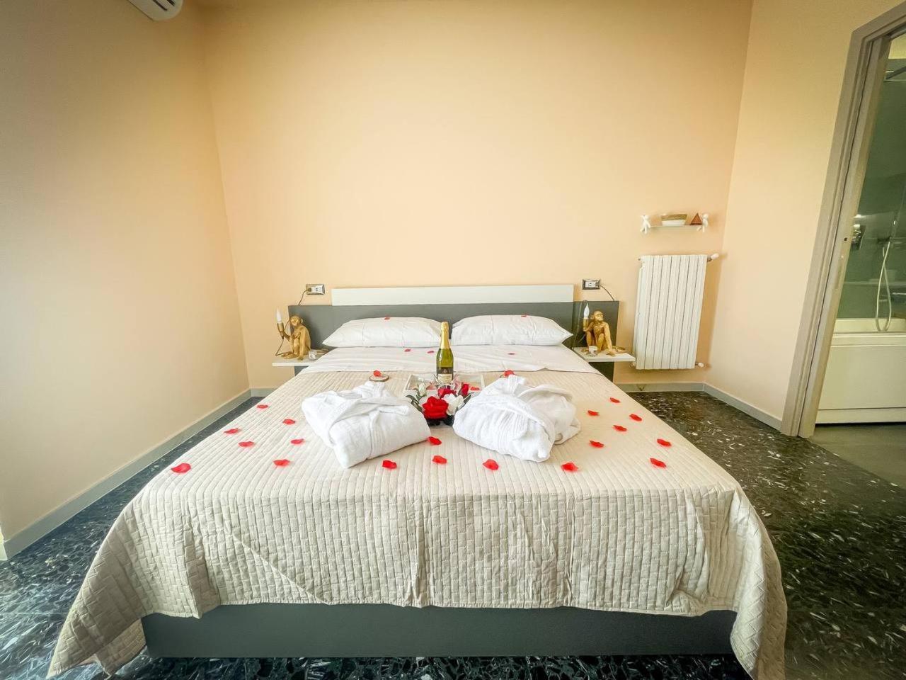 B&B Comfort Room 93 Benevento Exterior foto